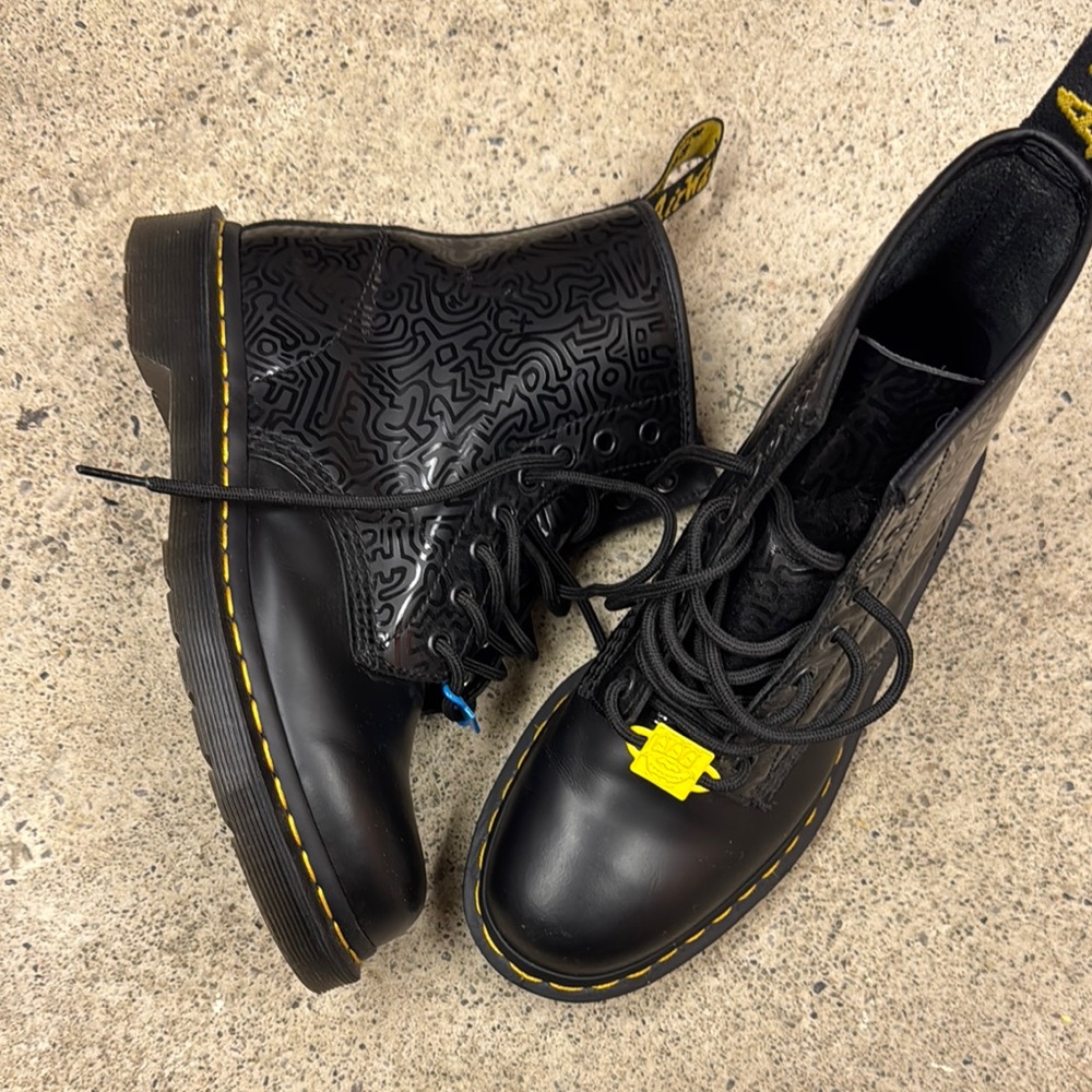 Dr. Martens Keith Haring 1460s